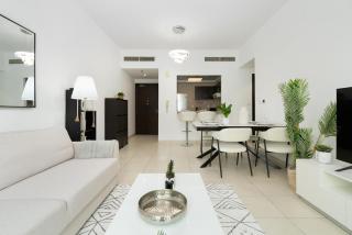 Opulent 1 Bedroom Marina View - Dubai - 6