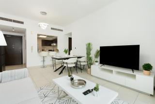 Opulent 1 Bedroom Marina View - Dubai - 5