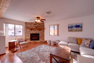 2 Mi to Whiskey Row Tranquil Getaway with Deck! - Prescott - 6