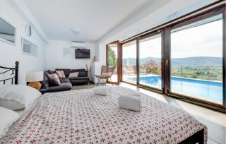 Beautiful Home In Samobor With Kitchen - 4