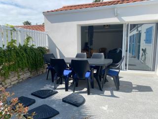 Maison rénovée 2 ch, terrasse, proche plage et centre, parking, équipements complets, animaux ok - FR-1-22-356 - La Tranche-sur-Mer - 9