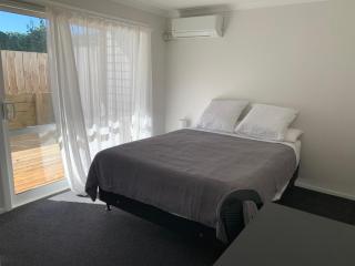 Near the City and Gardens - Hamilton - 0