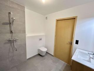 Appartement Neuf 3 Pièces avec Terrasse et Jardin, Proche Remontées Mécaniques, Parking Inclus - FR-1-597-179 - Combloux - 2