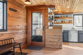 Trautwein Lake Cove with Hot Tub - Innsbrook - 3
