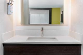 Holiday Inn Express Miami Airport Doral Area by IHG - Miami - 4