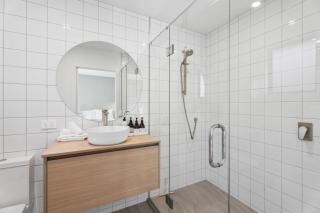 Mountain View Wanaka Retreat - 4