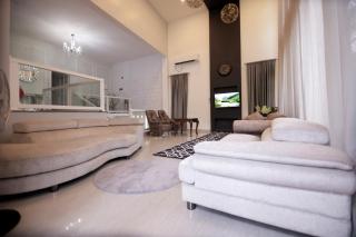 Private Villa in Kollam with Pool - 5