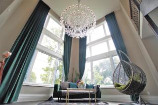 Modernized Five Bedroom Villa - Richmond Hill - 0
