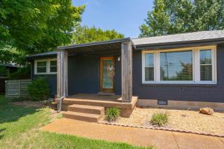 Hip Rustic Ranch Style Home in East Nashville - Nashville - 5