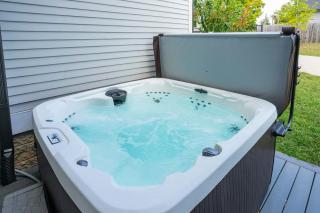 Custom Home Office Suite Game Room & Fire pit - Nashville - 7