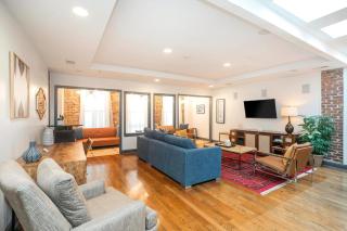 Spacious Penthouse ON the Broadway Strip - Nashville - 1