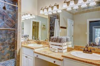 Hideaway Pool Retreat 18 miles from downtown Atlanta - 7