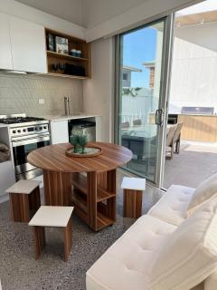 Rom Baros Tiny Beach House - 5