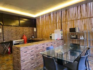 RMB's Downton Place - Tagaytay - 1
