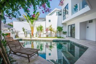 Modern 3BR Villa Diamanta with pool, Seseh Beach - Canggu - 0