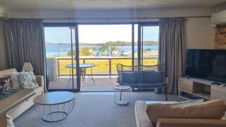 Magical & Relaxing Location! Air - Conditioned - Hawks Nest - 8