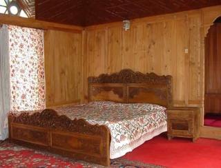 Zulekha - Srinagar - 0
