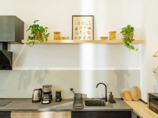 Central 13 Apartment - New Building & Parking - 7