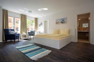 Hotel Am Yachthafen - Waren - 8