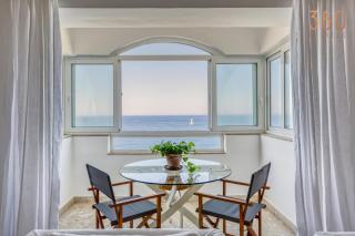 A Beautiful seafront home with balcony & Views by 360 Estates - Sliema - 8