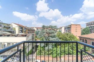 Functional flat near the Olimpic Stadium - Torino - 1