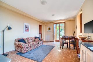 Nature's Haven Apartments in Renovated Farmhouse with Pool - 6