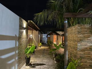 Himeyn Beach Inn - Ocho Homes by Eight Continents - 4