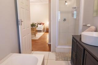 Hoogwater Garden Cottage - Wolseley - 8