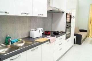 New, Very Modern, Seaside Apartment - Sliema - 2