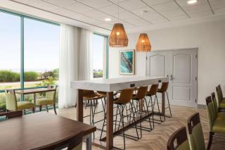 Hampton Inn Virginia Beach-Oceanfront South - 1