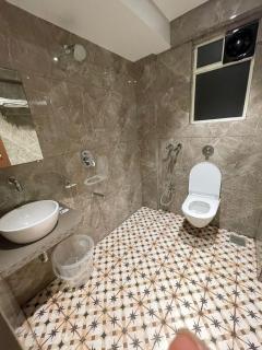 Hotel The West Coast - 3