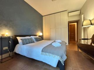 Elegant 3 bedrooms apartment Colosseum - San Giovanni - 4