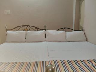 Dheeksha Homestay - Tiruvannāmalai - 0