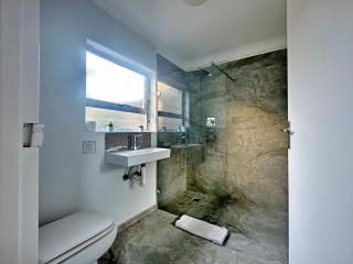 Kite Beach Garden Jacuzzi Apartment - Cidade Do Cabo - 4