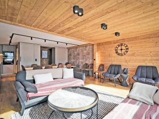 Chalet familial rénové avec jacuzzi, accès piste, ski room - FR-1-613B-42 - Les Bruyères - 0