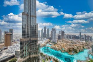 Skyline Symphony 3 Bedroom Apartment I Address Opera Residences I Iconic Burj Khalifa and Fountain Views I by Meerak - Dubai - 5