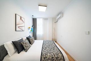Shanghai Hills & Well-Time Modern Family B&B with Two bedrooms Near Bund - 2