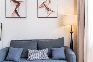 Shanghai Hills & Well-Time Modern Family B&B with Two bedrooms Near Bund - 1