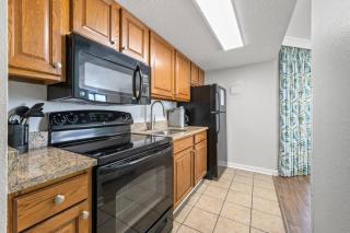 Deja View Updated King Suite with 2 Balconies Wow - Myrtle Beach - 5