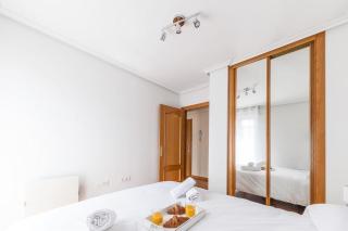Charming Coastal Apartment Steps from the Beach - La Arena - 4