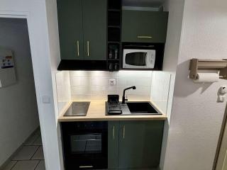 Appartement 2 pièces avec loggia vitrée, piscine et parking à 300m de la plage - Argelès-sur-Mer - FR-1-225-804 - Argelès-sur-Mer - 8