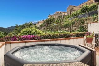 Jacuzzi - Relax in Villa con Meravigliosa Vista - Bardino Nuovo - 7