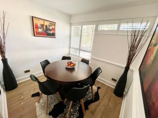 Newly refurbished ,chic, attractive 3 bedroom flat - London - 3