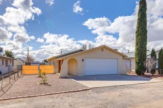 Kingman Vacation Rental with Yard and Fire Pit - Kingman - 8