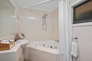 10 Whitecrest Great Ocean Road Resort - Ocean View - Apollo Bay - 6