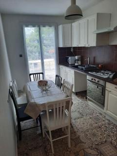 Maison avec jardin - 1