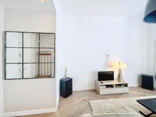 Cannes Vidal Rue Antibes SNCF station 2 mn 1 BR new 2024 quiet building hyper center by Olam Properties - 5