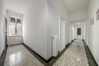 FERRARI - Stazione e centro città - 5