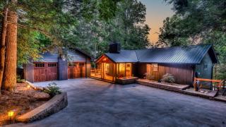 Treehouse on the Lake - Blairsville - 7