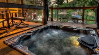 Treehouse on the Lake - Blairsville - 6
